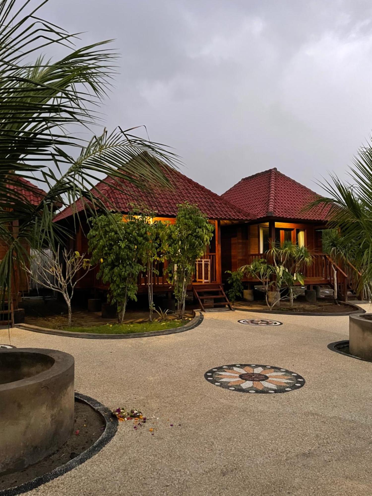 Mangrove Beach Hut Nusa Lembongan  Exterior photo